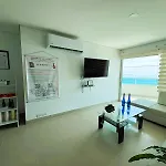 Tu Pent-House Con Vista Al Mar!